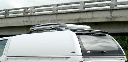 CARRYBOY Hardtop 560oS-MTL Mitsubishi L200 Singlecab 2005-2015 belastbares GFK Hardtop ohne Seitenfenster Lackierung in Wagenfarbe