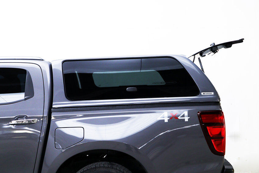 CARRYBOY Hardtop SLR Klappfenster sportliche Konturlinien CARRYBOY Hardtop SLR Klappfenster sportliche Konturlinien