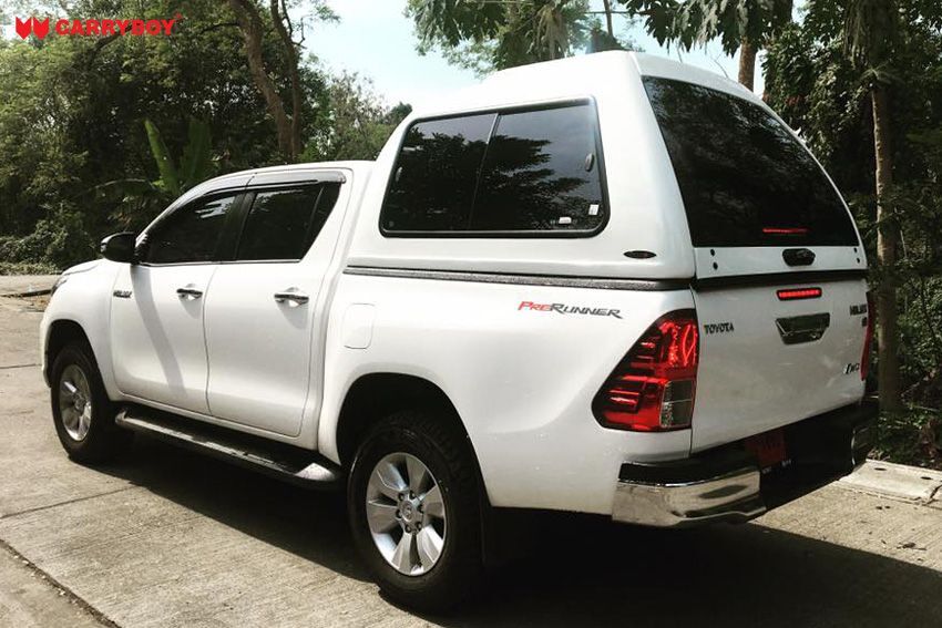 CARRYBOY Glasfaser GFK Hardtop Überhoch Transporthardtop Logistikhardtop Toyota Hilux Revo Invincible Doppelkabine Schiebefenster Wagenfarbe lackiert