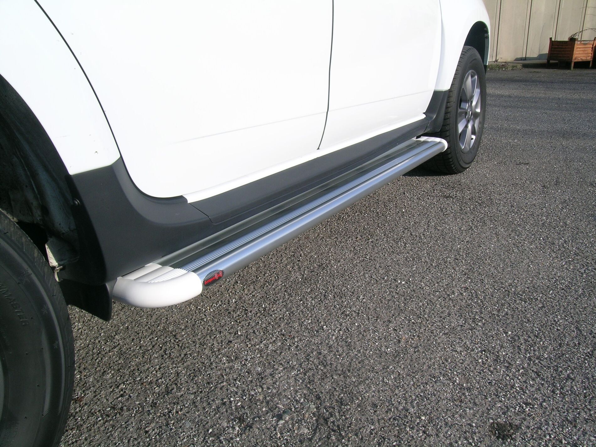 NOVISAuto Trittbretter Modell S50W-TRD