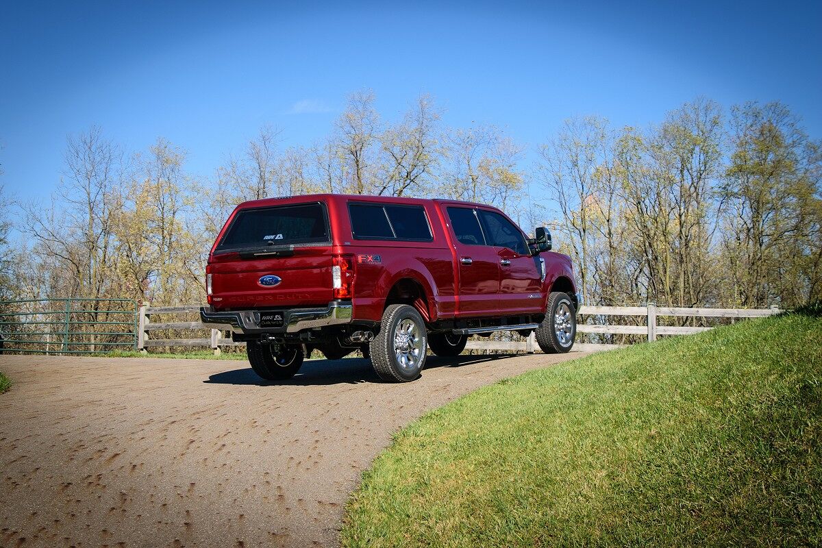 Hardtop A.R.E. Classic F150 RAM Seitenansicht Natur