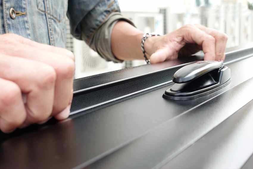 Pcikup Doppelkabine Aluminium Rollabdeckung Rollo 789 von CARRYBOY ergonomische Griffleiste