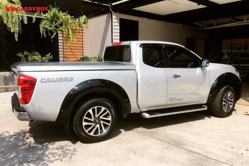 CARRYBOY Laderaumabbdeckung SMX Nissan Navara Kingcabb Extrakabine NP300 Deckel mit Motorhub Wagenfarbe lackiert