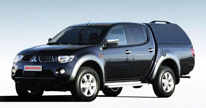 CARRYBOY HArdtop ohne Seitenfenster geschlossene Seiten Mitsubishi L200 Doppelkabine 2005-2015 Kurzbett Lackierung in Wagenfarbe