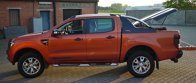 CARRYBOY Laderaumabdeckung Deckel mit Edelstahl Überrollbügel GRX-FTD Ford Ranger Doppelkabine Wagenfarbe