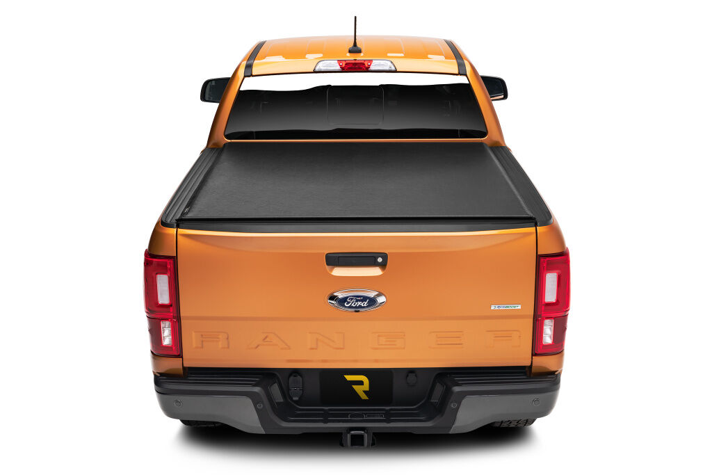 NOVISauto roll-up cargo cover Lopro on Ford Ranger 2023+ closed