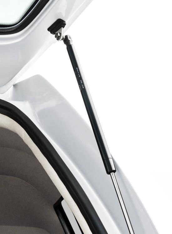 CARRYBOY Hardtop mit Überhöhe Modell 840 Pickup Hardtop höher als Kabine Stabilus Gasfedern