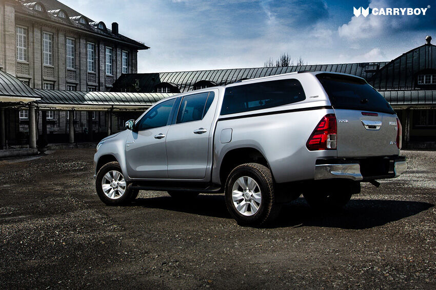 CARRYBOY Sport Hardtop S6-TRD mit Ausstellfenster elegantes Design Toyota Hilux Revo Invincible Doppelkabine belastbare Dachreling