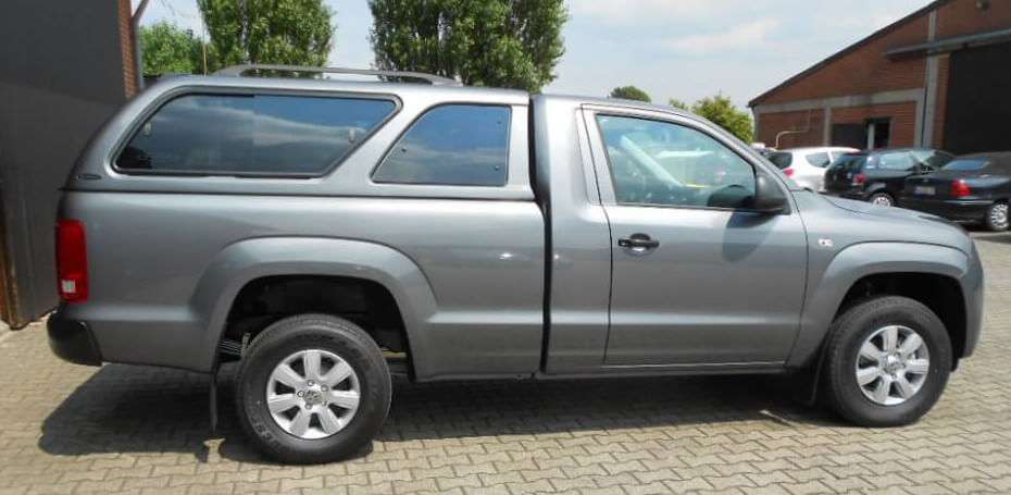 CARRYBOY Hardtop 560-TRL Toyota Hilux Revo 2016+ Einzelkabine Lackierung in Wagenfarbe