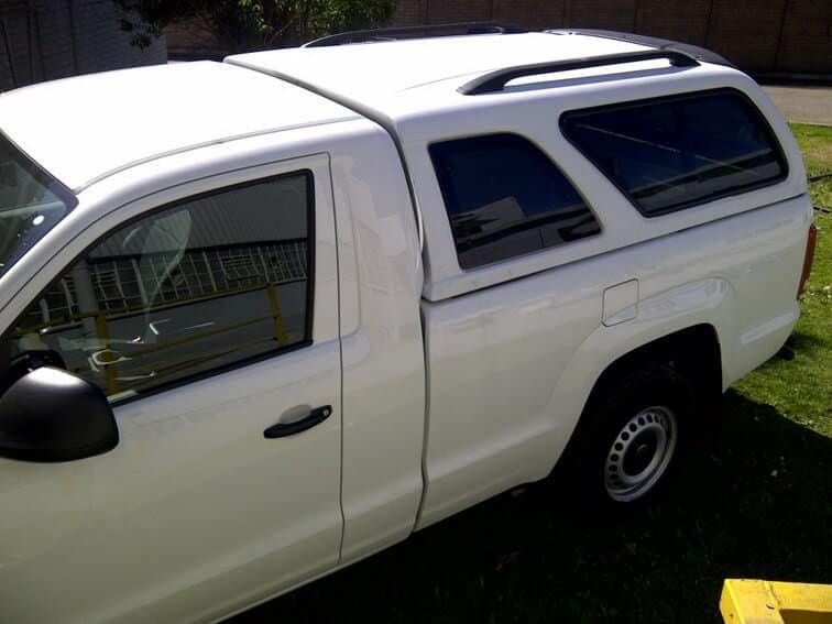 CARRYBOY Hardtop 560 mit seitlichen Schiebefenster für VW Amarok Einzelkabine Singlecab kleines Ausstellfenster