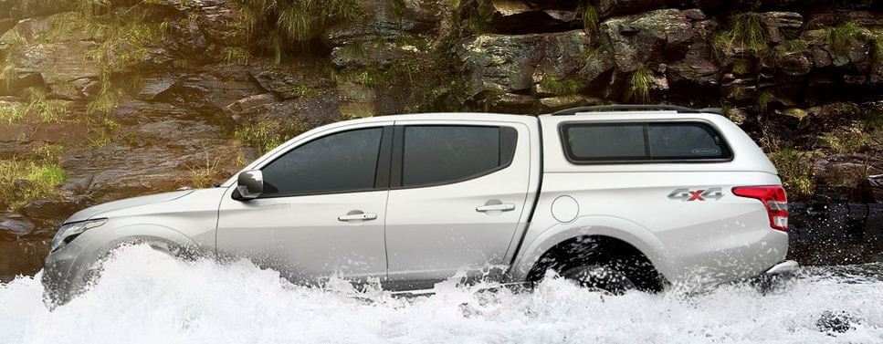 CARRYBOY Zubehör Hardtop mit Schiebefenster Mitsubishi L200 Doppelkabine 2016+ inklusive Dachreling und Spoiler