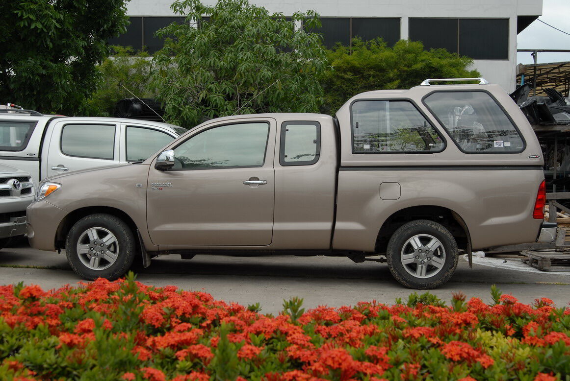 CARRYBOY Hardtop 840-MTCP mit Überhöhe und Schiebefenster Mitsubishi L200 Clubcab_Extrakabine 2009-2015 Überhohes GFK Hardtop