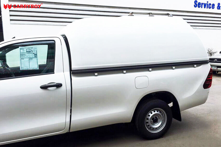 CARRYBOY Hardtop Überhöhe ohne Seitenfenster Toyota Hilux Seitenansicht