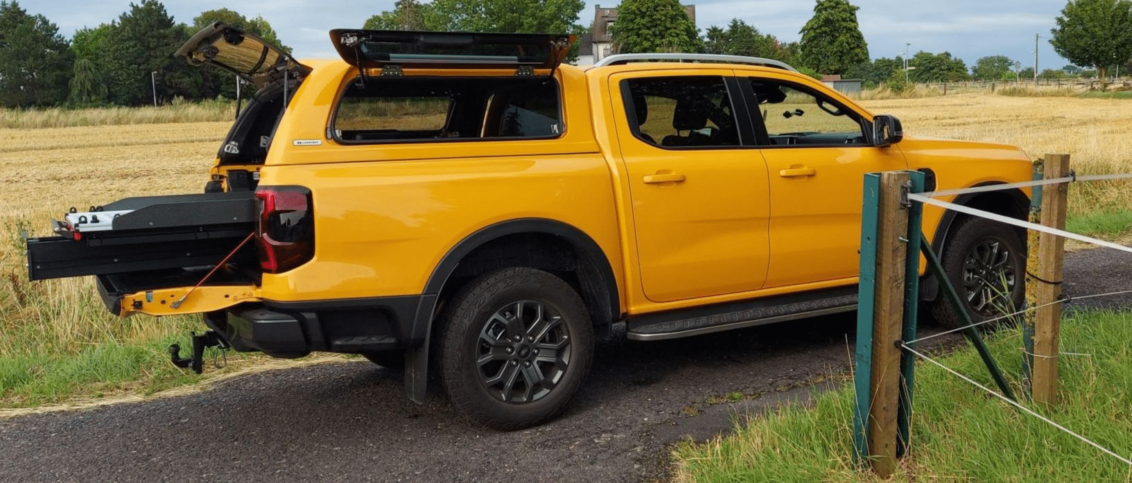 VW Amarok Doppelkabine 2023+ Hardtop mit Ausstellfenster SLR-VRD CARRYBOY