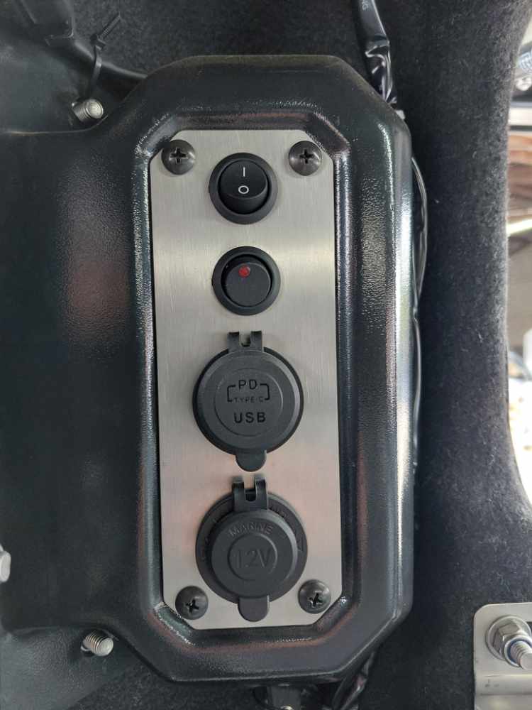 USB, 12V, Zigarettenanzünder, Steuerungspanel, Schalttafel,