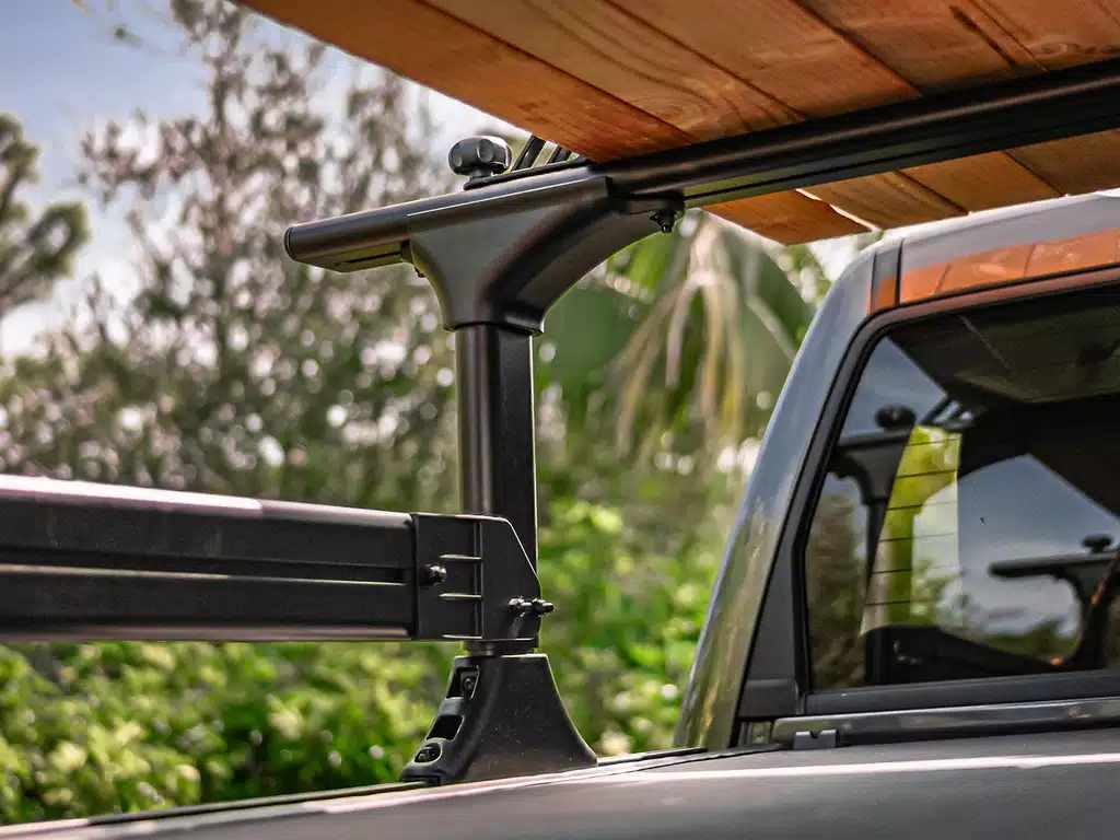 NOVISauto raised crossbars ElevateRack has a stable construction