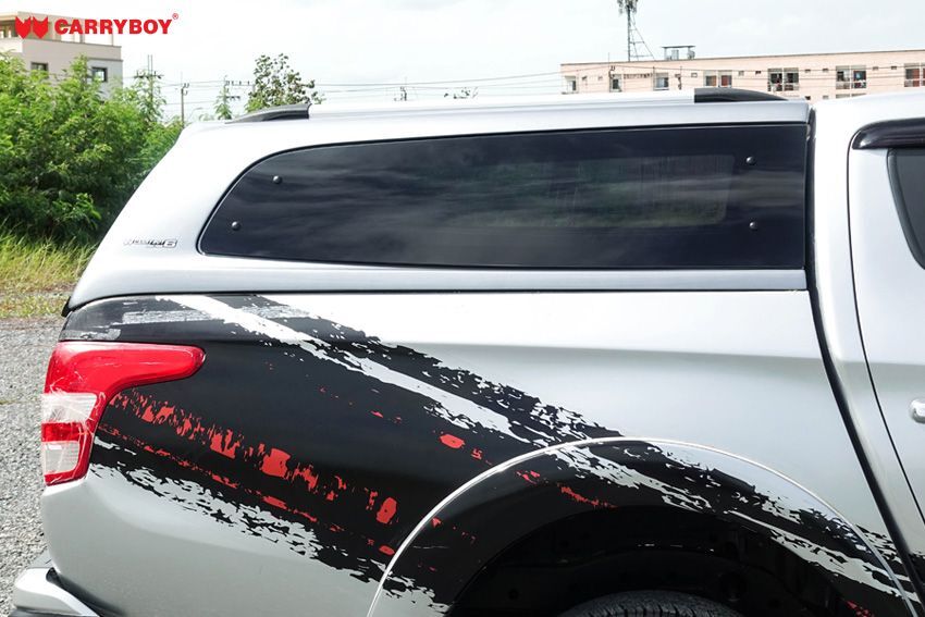 CARRYBOY Hardtop S6-MND Mitsubishi L200 Doppelkabine getönte Ausstellfenster durchgehende Seitenscheibe_belastbares Hardtop 80kg