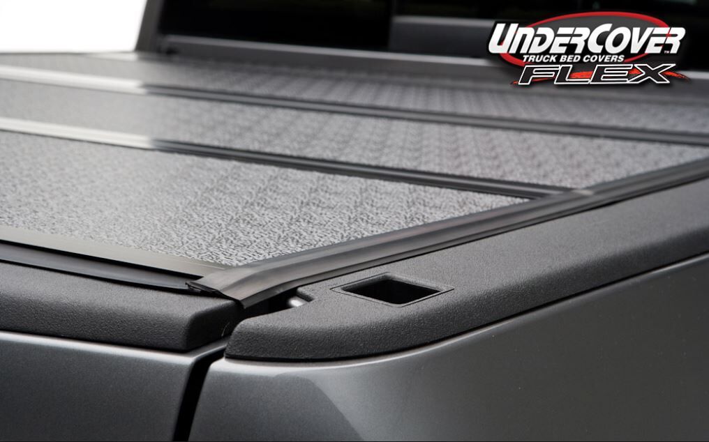 NOVISauto Laderaumabdeckung Flex wasserdicht dank Gummilippe