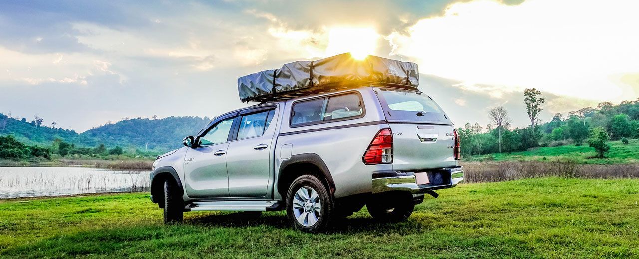 CARRYBOY GFK Hardtop 560-TRD mit Schiebefenster Toyota Hilux Revo Invincible Doppelkabine einfacher belastbare Reling Dachzelt