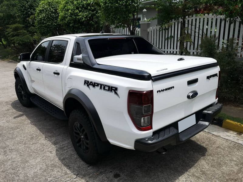 CARRYBOY Laderaumabdeckung R-795 mit Stylingbügel Ford Ranger 2012+ Doppelkabine Seitenansicht3 Ranger Raptor