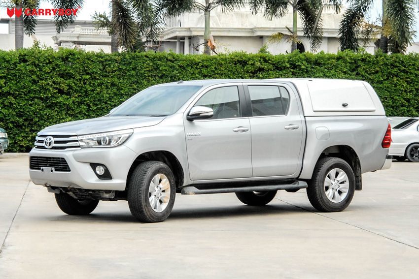 CARRYBOY Gewerbehardtop robustes GFK WM-TRD Toyota Hilux Doppelkabine Revo Invincible geschlossene große Seitenklappen Standardlackierung weiß