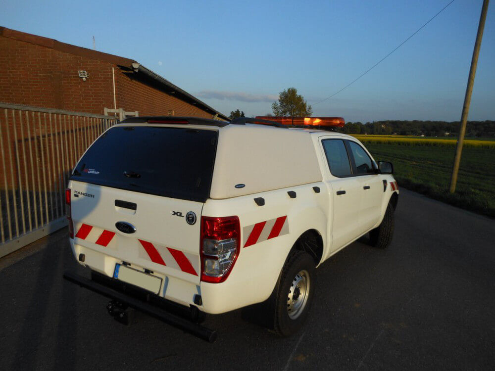 CARRYBOY geschlossenes Hardtpo Ford Ranger Doppelkabine 2002-2011 Lackierung in Wagenfarbe