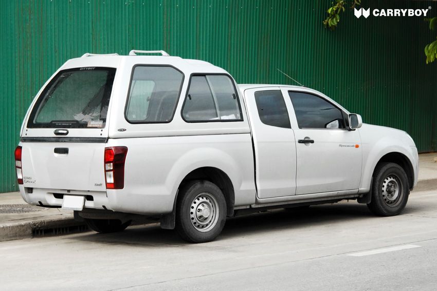 CARRYBOY Glasfasterhardtop 840 mit Überhöhe und Schiebefenster Isuzu D-Max Extrakabien Spacecab 2012-2020 maximale lichte Höhe