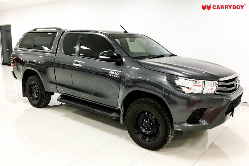 Toyota Hilux Revo Invincible Extrakabine Hardtop mit Klappfenster