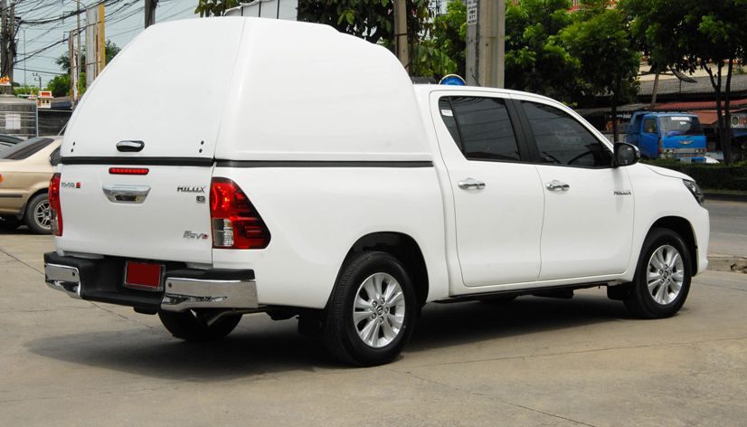 CARRYBOY Transporthardtop ohne Seitenfenster geschlossene Seiten 840os-TRD überhoch Toyota Hilux Revo Invincible Doppelkabine extrem stabil maximales Volumen