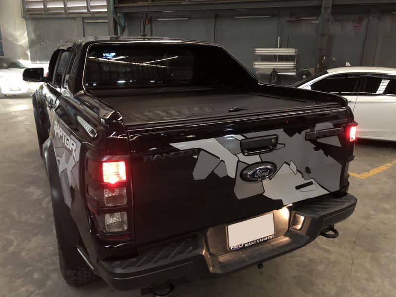 CARRBOY Laderaumabdeckung CB-796 Ford Ranger Raptor Stylingbügel mit Rollo2