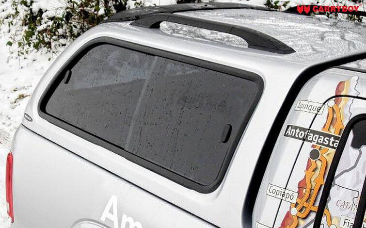 CARRYBOY Hardtop 560 mit seitlichen Schiebefenster für VW Amarok Doppelkabine Aluminium Dachreling
