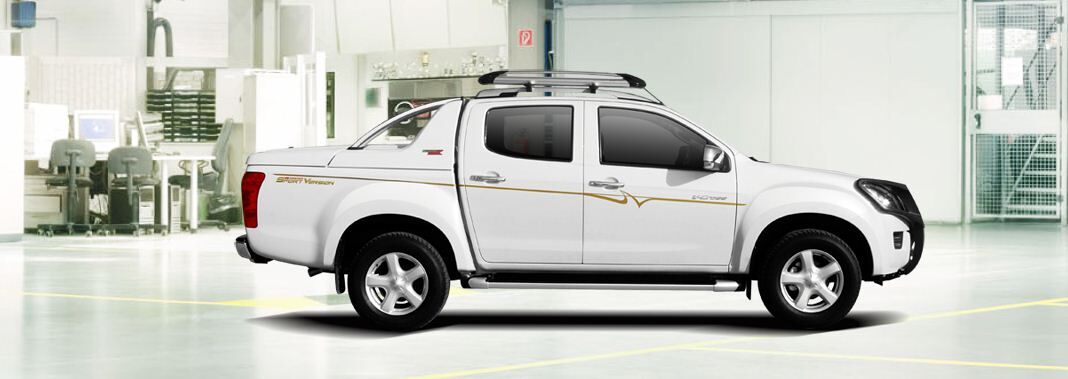 CARRYOY Laderaumabdeckung GRX-TRD für Toyota Hilux Doppelkabine - Seitenansicht links