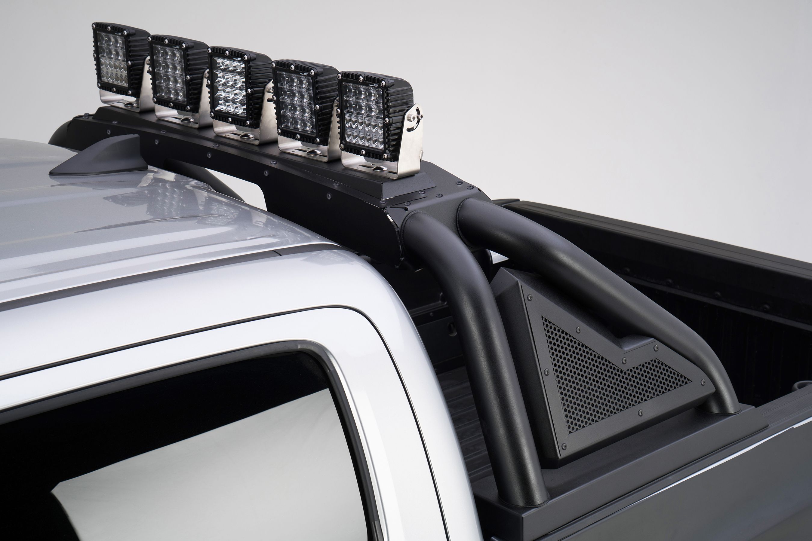 NOVISauto GoRhino Sportbar 2.0 mattschwarz für RAM Classic Flutlicht elektrisch einklappbar